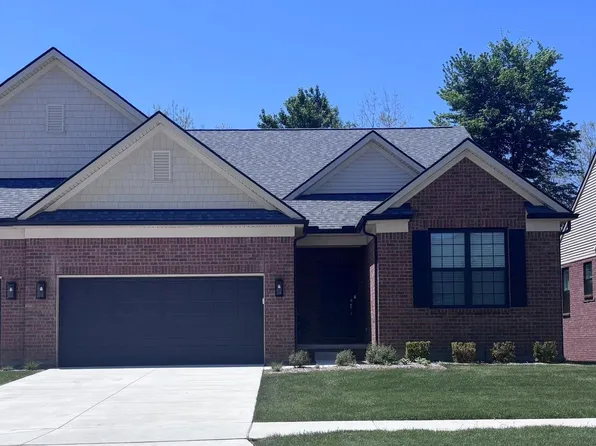 55805 Oak Pointe Dr, Shelby Township, MI 48315