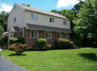 623 Sheffield Dr, Springfield, PA 19064