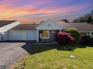 14 Westfields Dr, Mechanicsburg, PA 17050