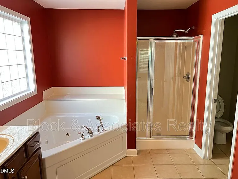 936 Bentbury Way — Photo 19