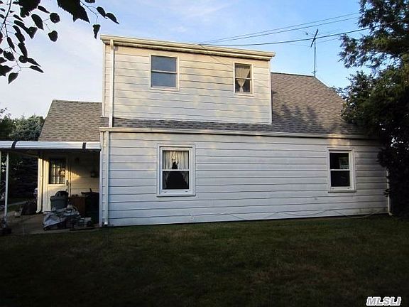 2nd image of 178 Saddle Ln
