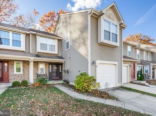 60 Kettlebrook Dr, Mount Laurel, NJ 08054