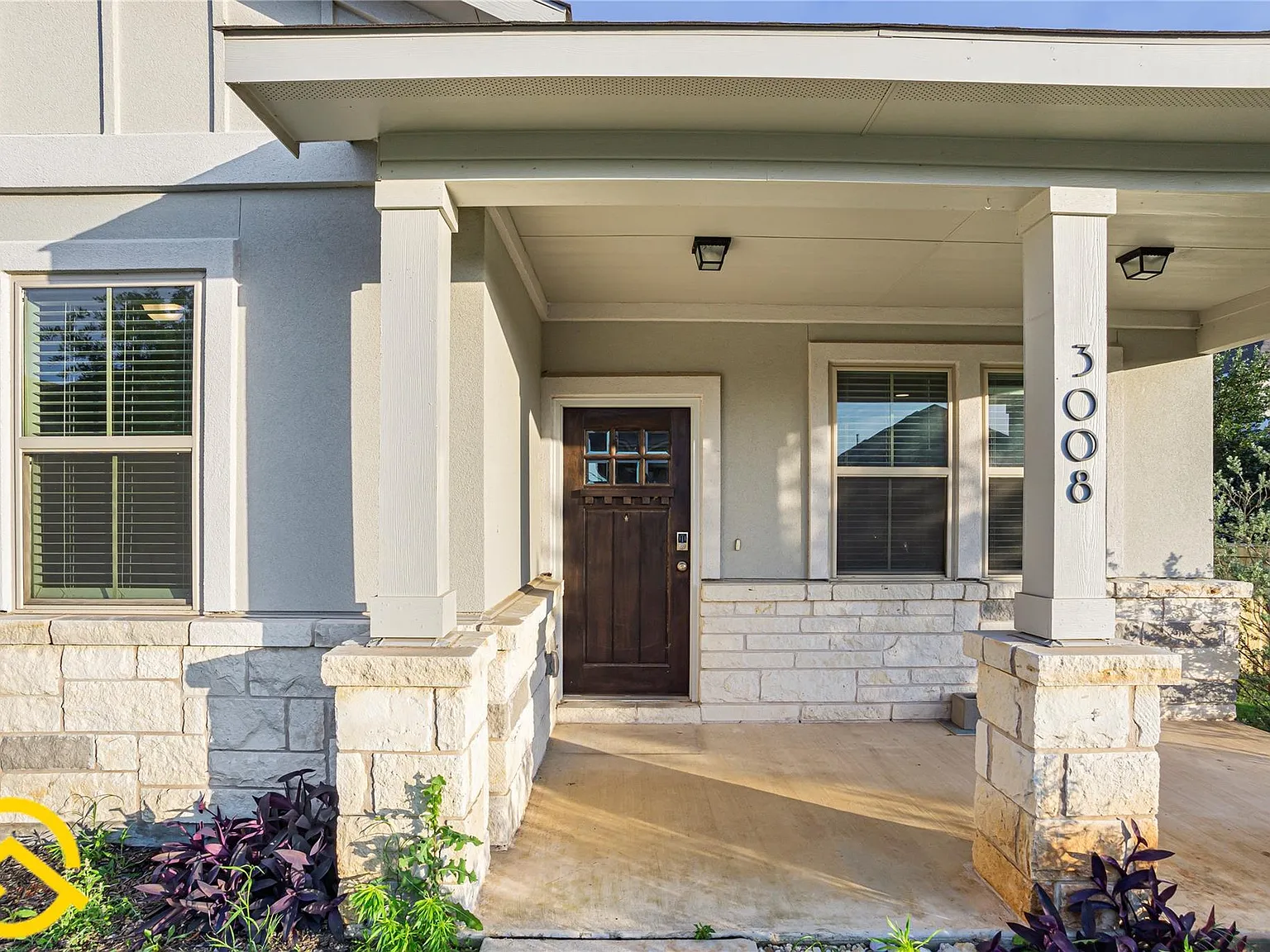 4 bed, 3.0 bath, 2084 sqft, $2,250 — Photo 4