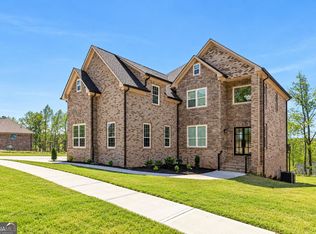 5618 Livesage Dr, Atlanta, GA 30349