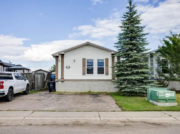 125 NW Elm St, Wood Buffalo, AB T9K 0J9