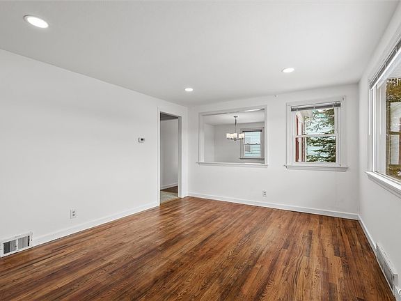4th image of 209 Westfall Dr