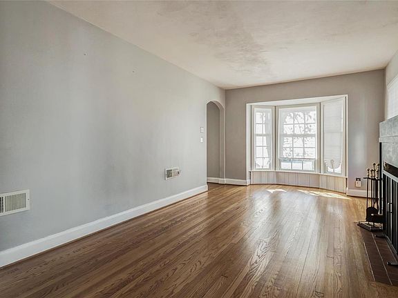 5th image of 139 Monica Dr