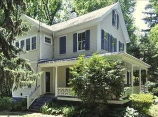 1910 Grace Church Rd, Silver Spring, MD 20910