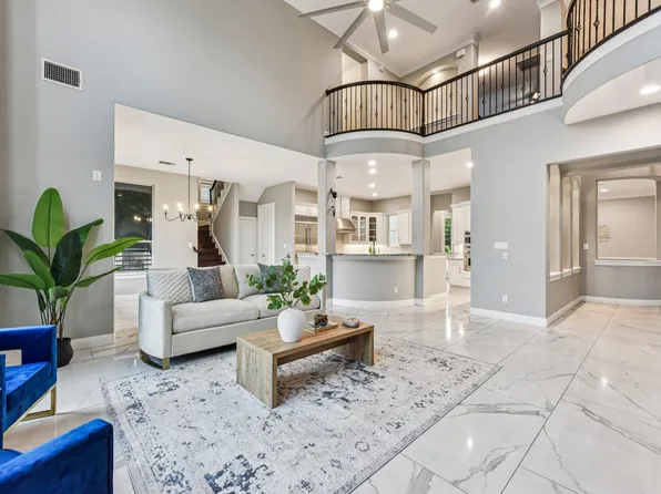 1809 Eagles Glen Cv, Austin, TX 78732