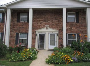 2325 E Bay Meadows Ct, Winston Salem, NC 27103