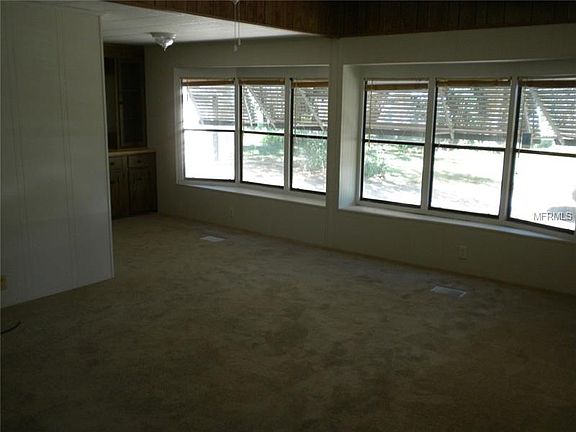 3rd image of 155 Bahia Ct