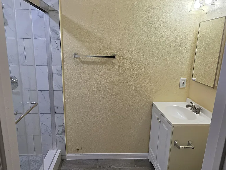 400 Sheriff Ave — Photo 10