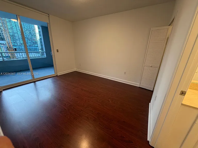 170 SE 14th St #1406 — Photo 5