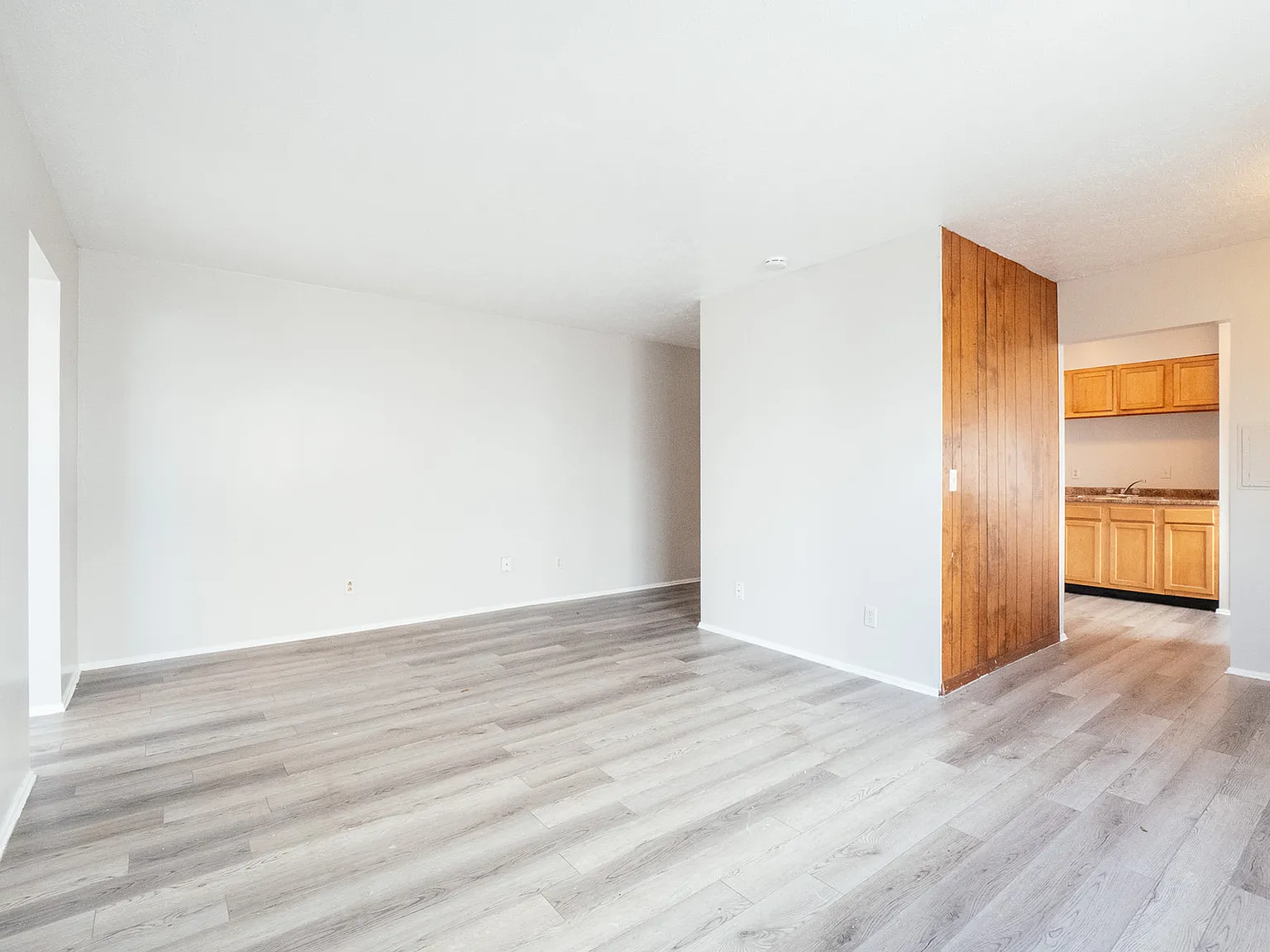 1956 Lexington Ave — Photo 3
