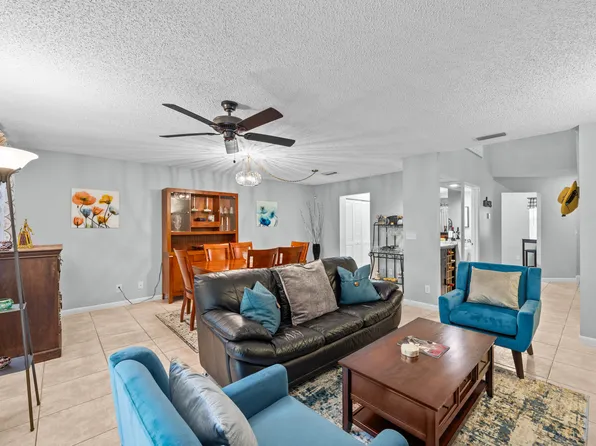 12196 Sag Harbor Ct, Wellington, FL