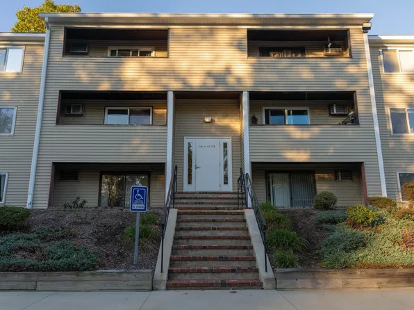 129 Quaker Hwy #22A, Uxbridge, MA 01569