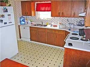 3rd image of 10075 Sunny Ln