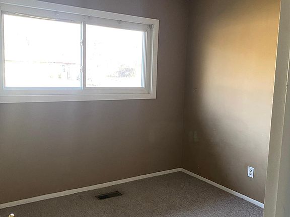3rd image of 3273 Pirrin Dr