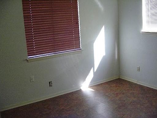 4th image of 5602 CASTLE PRINCE DR