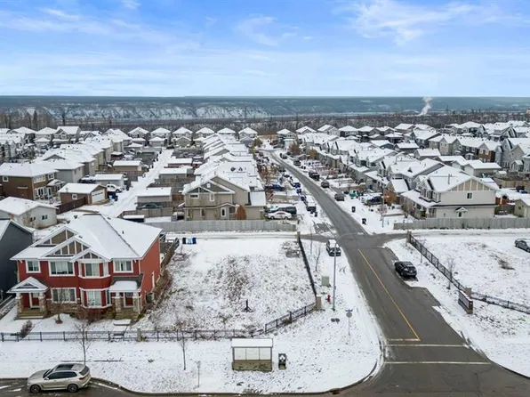 221 Heritage Dr, Wood Buffalo, AB T9K 0X9