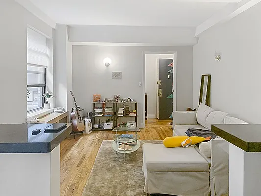 Rented by Rachel Realty | media 25