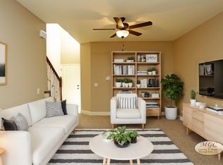 2212 SW Burning Wood Ln, Lees Summit, MO 64082