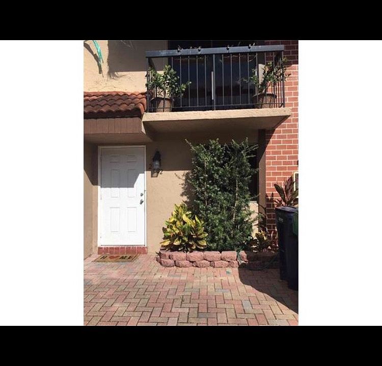 1st image of 1809 SW 107th Ave APT 2708
