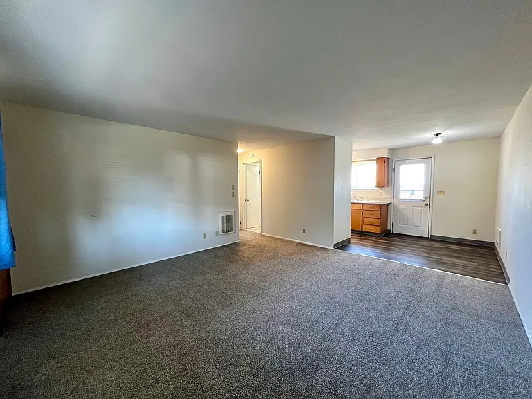 1522 Cherry Ave — Photo 6