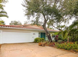 208 Rose Dr, Cocoa Beach, FL 32931