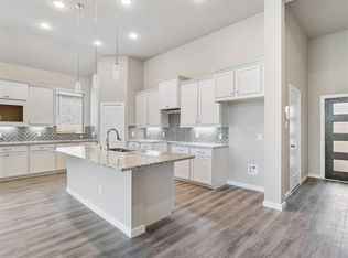 17044 Shy Leaf Ct, Shenandoah, TX 77385