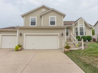 20956 W 117th St, Olathe, KS 66061