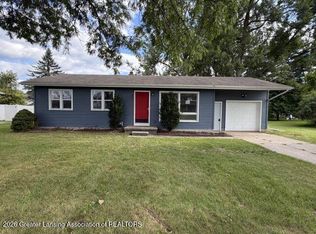 3717 Starlight Ln, Lansing, MI 48911