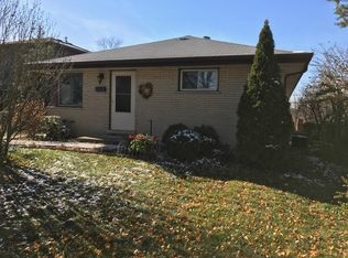 4934 Prospect Ave #1, Downers Grove, IL 60515