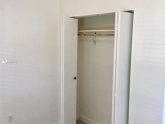 4th image of 3058 NW 61st St #2