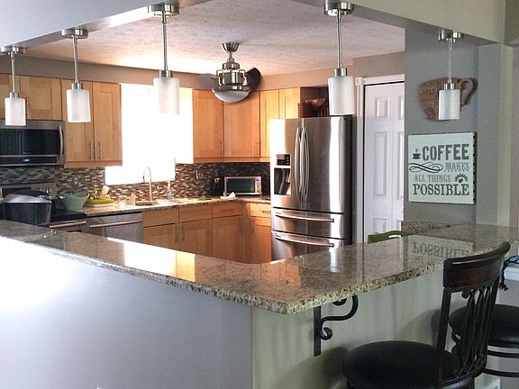 2nd image of 393 Topaz Ln