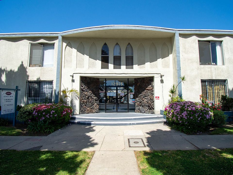 1st image of 12915 Venice Blvd #64