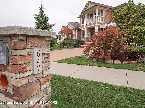 4th image of 647 Aquila Dr