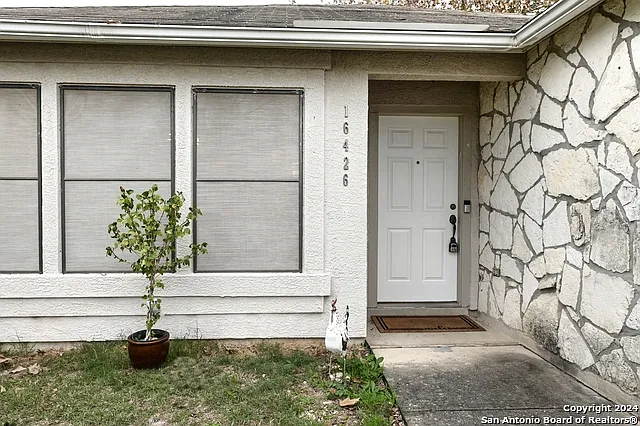 16426 Alwick Ln — Photo 7