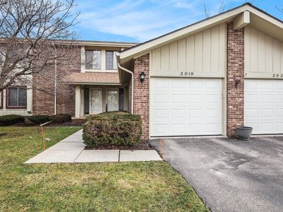 2919 Country Club Dr, Rochester, MI, 48309