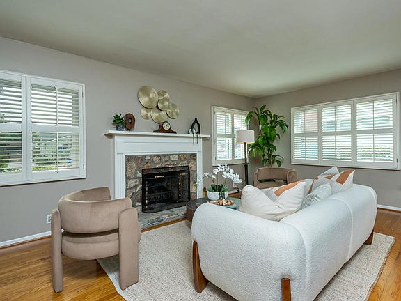 5th image of 1329 Solita Rd