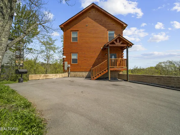 1106 N Trail Dr, Sevierville, TN 37862