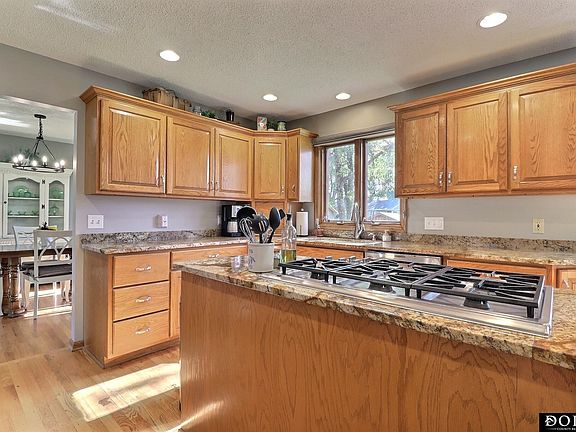 3rd image of 2035 Teakwood Dr