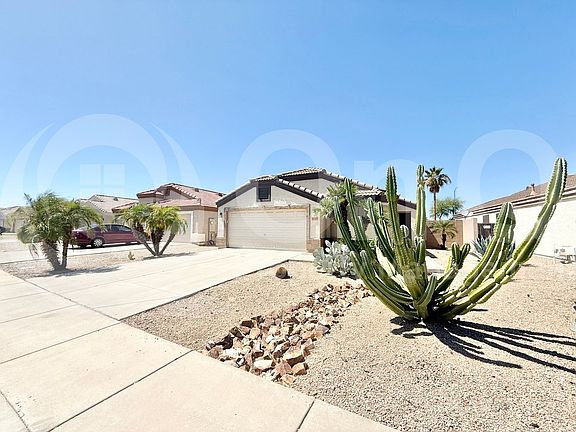 3rd image of 15532 W Port Royale Ln