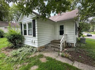 6101 Fontana St, Fairway, KS 66205