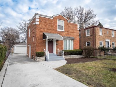 9127 S La Salle St, Chicago, IL, 60620