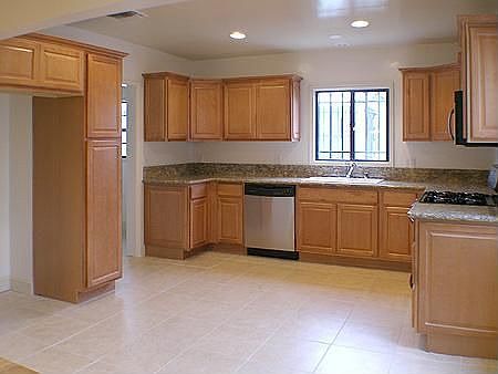 5th image of 3911 Somerset Dr