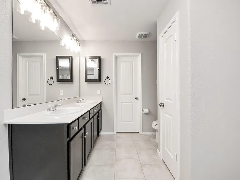 16130 Beachside Pl — Photo 42