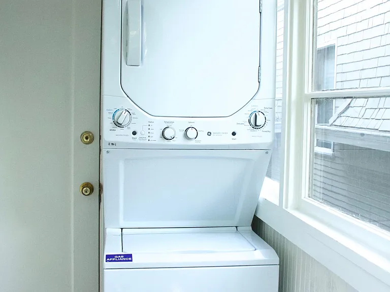 2815 I St #3 — Photo 17