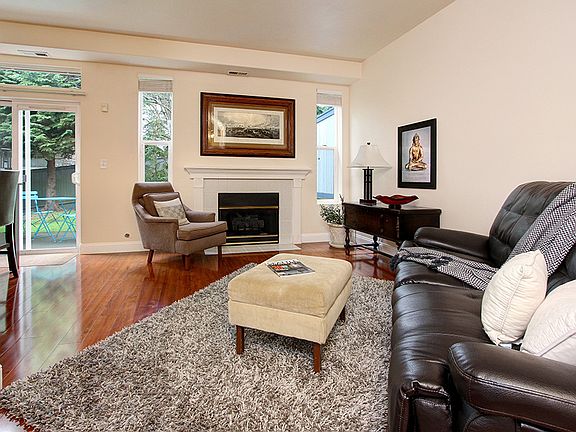 3rd image of 21508 50th Ave W APT D5