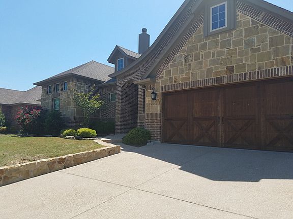 2nd image of 1013 Thistle Hill Trl